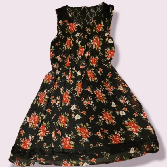 Forever 21 floral rose print black lace dress size small